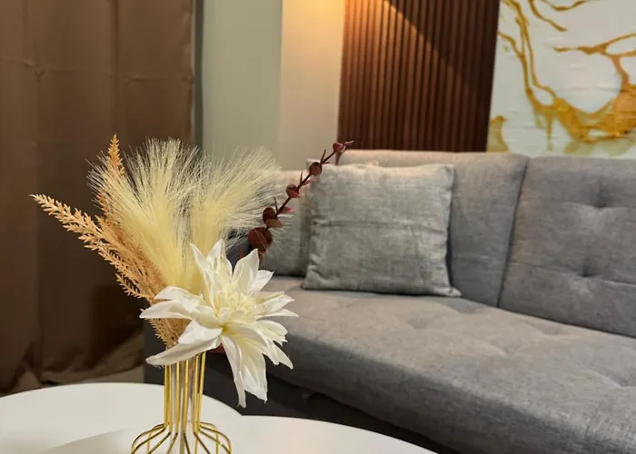 Aparthotel Cozy 1br With View At Horizon 101 3*
